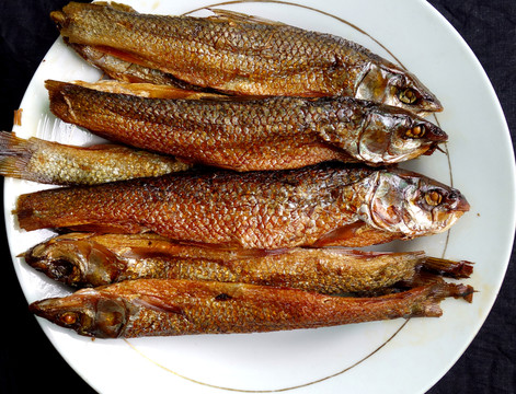東江清水魚(yú) 禾花魚(yú) 油炸魚(yú)