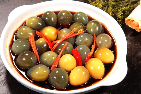 鵪鶉皮蛋