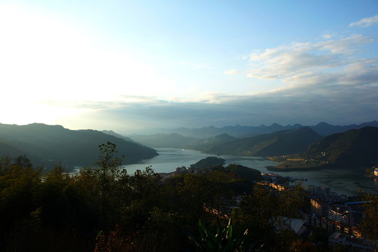 三峽梯城