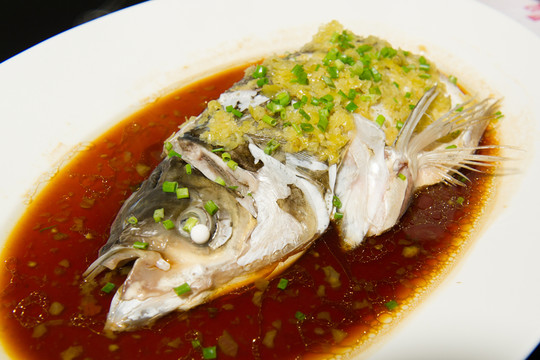 剁椒魚頭