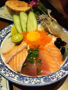 刺身飯