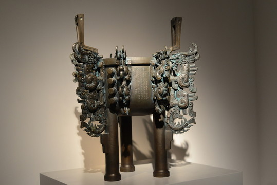 青銅鼎