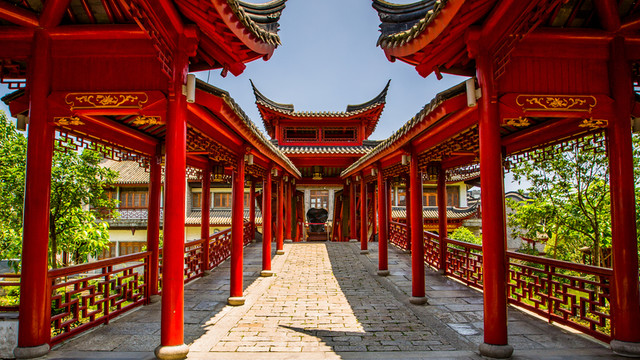 龍?zhí)端l(xiāng)