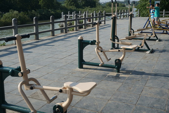 鍵身器材