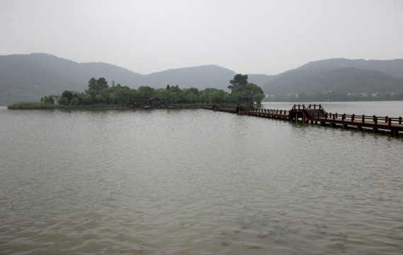 湖光山色