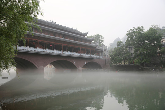 鳳凰古鎮(zhèn)