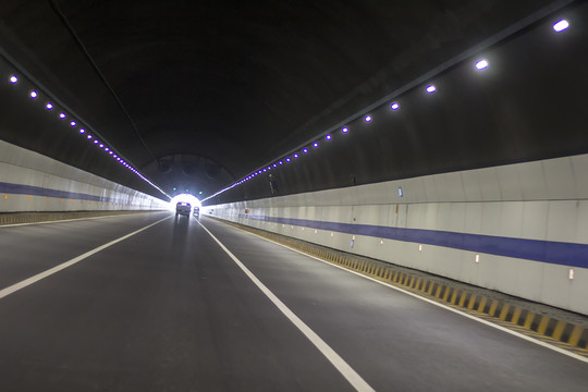 公路 涵洞 隧道