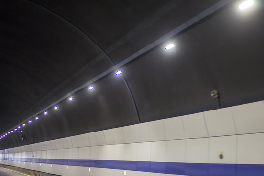 公路 涵洞 隧道