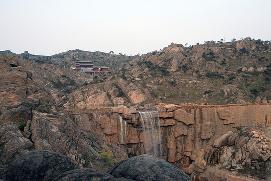 深山寺廟
