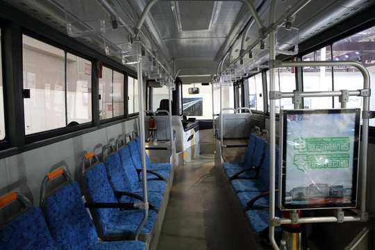 公交車內(nèi)景