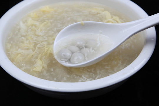 米酒湯圓