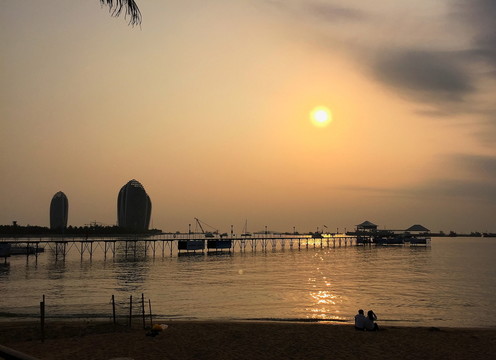 濱海夕照