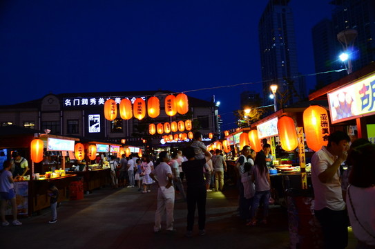 夜市 小吃街