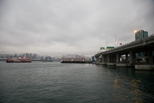 香港