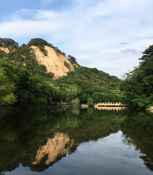 靜寂山水