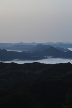 水墨云海