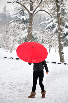 雪中女孩