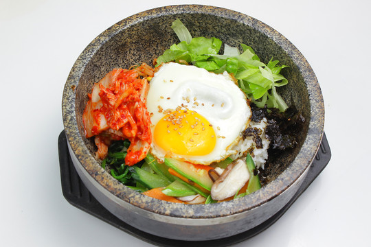 泡菜石鍋拌飯 石鍋拌飯