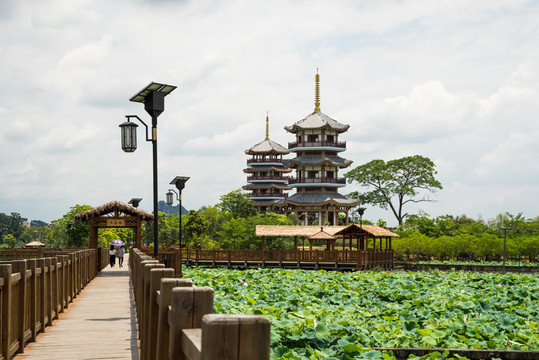 五彩田園雙塔