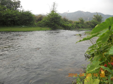 小河