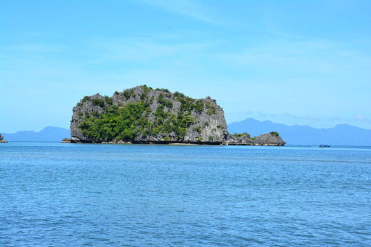 丹絨魯海灘藍(lán)天