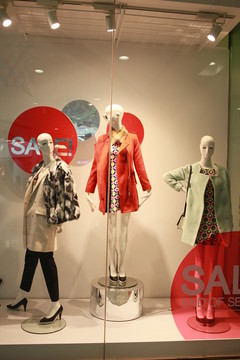 服裝店 陳列 裝修 商場