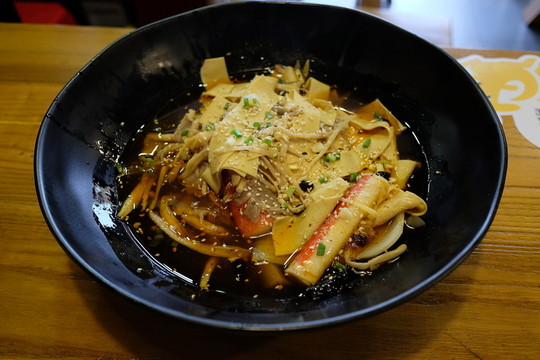 冒菜 麻辣燙 香鍋