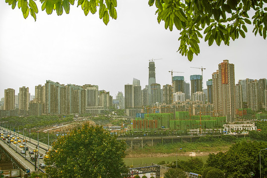 嘉陵江大橋頭