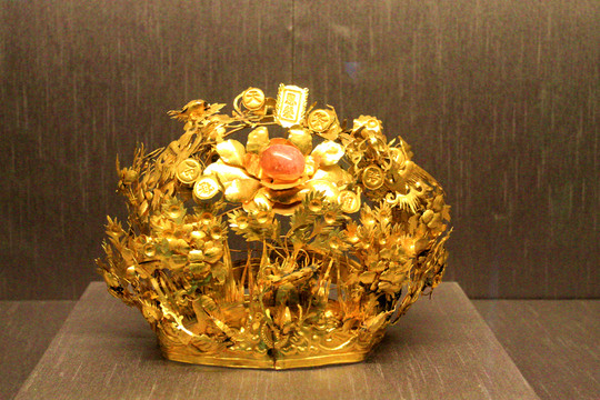 清代 金鑲寶鳳冠