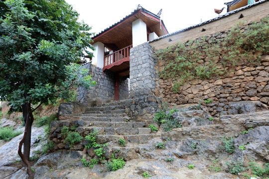 麗江 石頭城