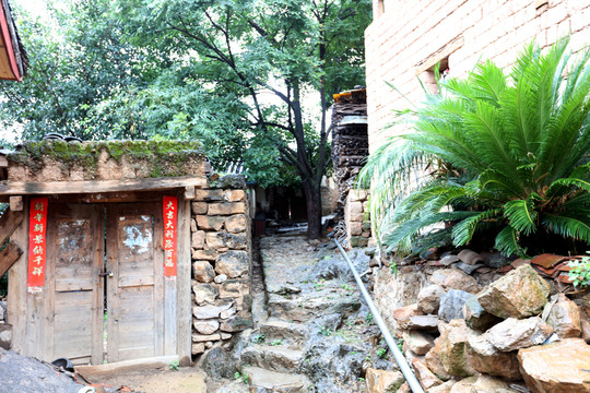 麗江 石頭城