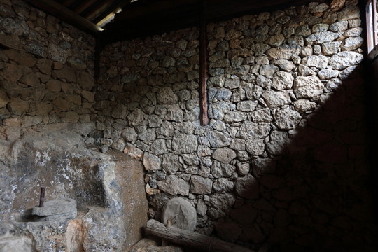 麗江 石頭城