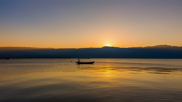 洱海