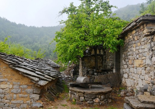 太行山區(qū)村莊景色