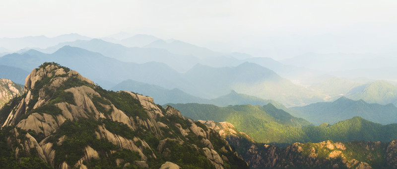 起伏的黃山