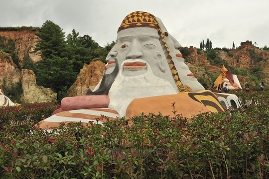 陸良 彩色 沙林