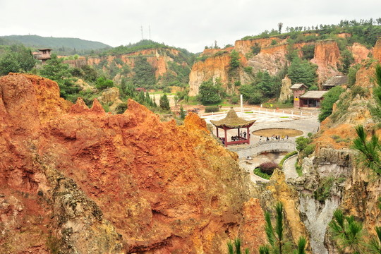陸良 彩色 沙林