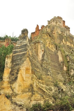 陸良 彩色 沙林