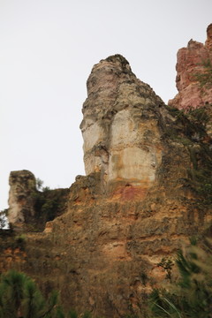 陸良 彩色 沙林