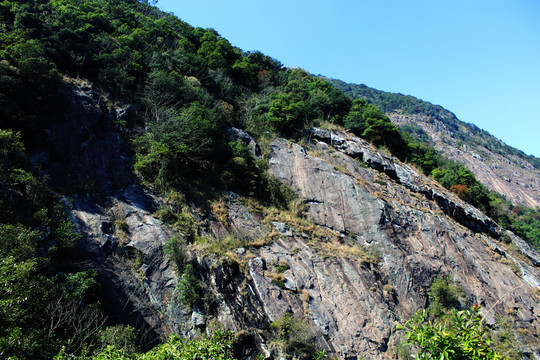 信宜石根山風(fēng)景區(qū)一景