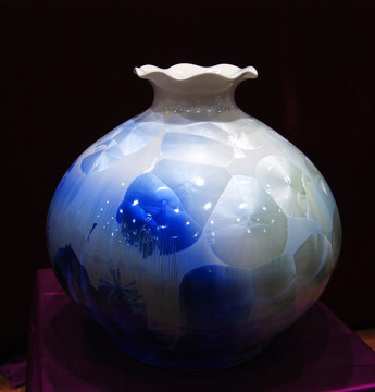 臺灣玉石花瓶 瓷瓶 瓷器