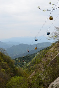 遠(yuǎn)山