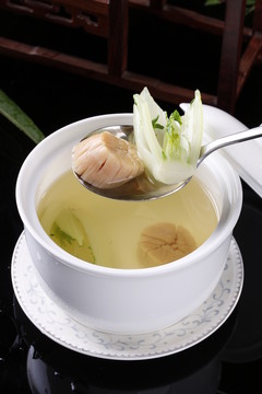 菜膽燉瑤柱