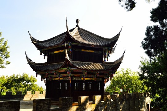 西昌瀘山公園 亭子
