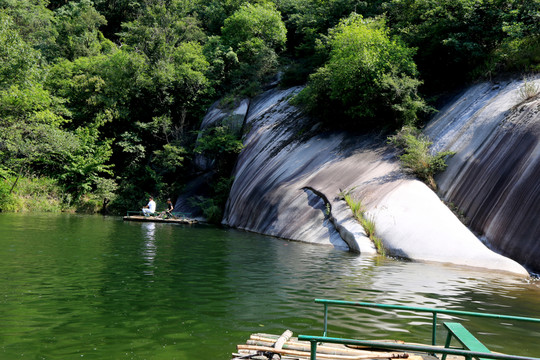 湖光山色