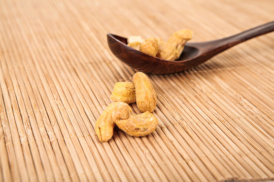 腰果仁 干果 碳燒