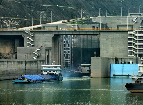 三峽船閘