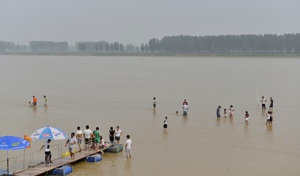 黃河戲水 黃河游玩