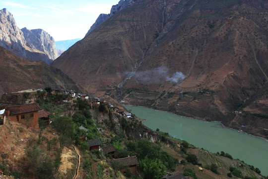 麗江 石頭城