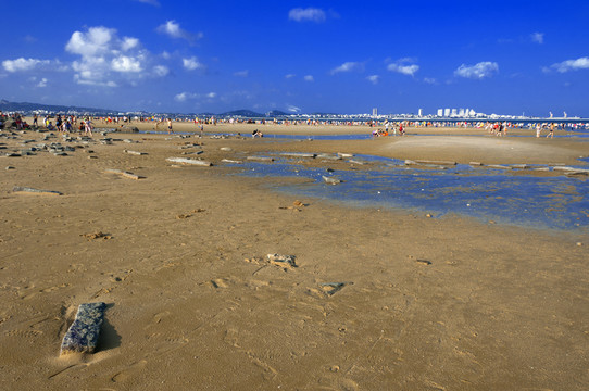 海濱沙灘美美的